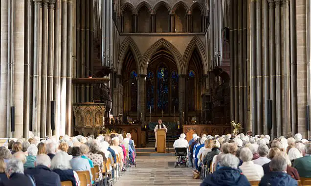 God might be ‘non-gendered’ in Church of England services