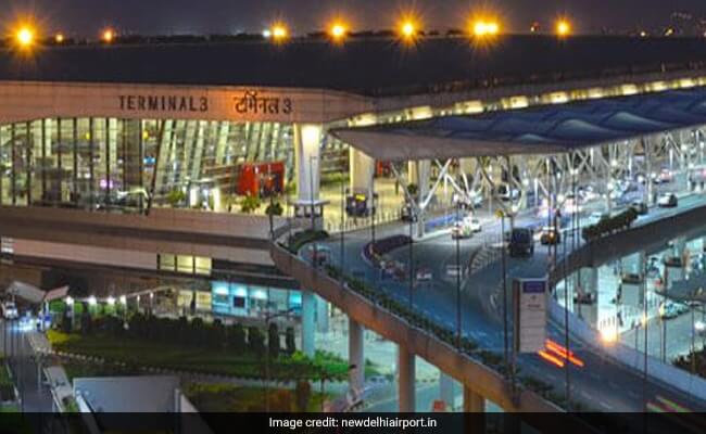 Plane’s Windshield Cracks After Bird-Hit During Take-Off At Delhi Airport